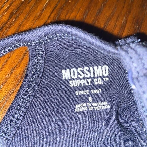 Woman’s mossimo cotton dress  - Picture 2 of 3